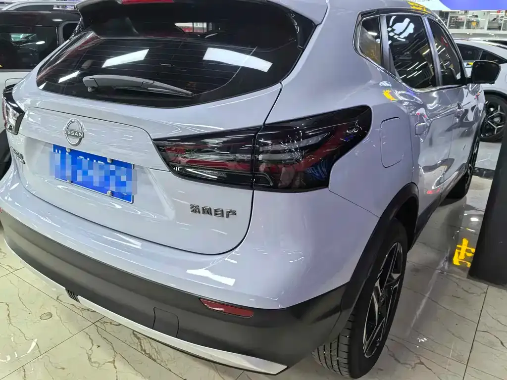Nissan Qashqai — фото 5