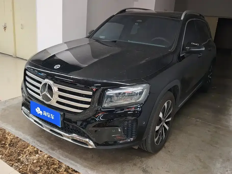 Mercedes-Benz GLB — фото 1