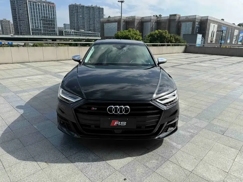 Audi S8 — фото 5