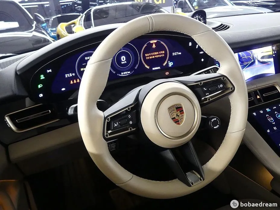 Porsche Taycan 2023 из KR, фото 6