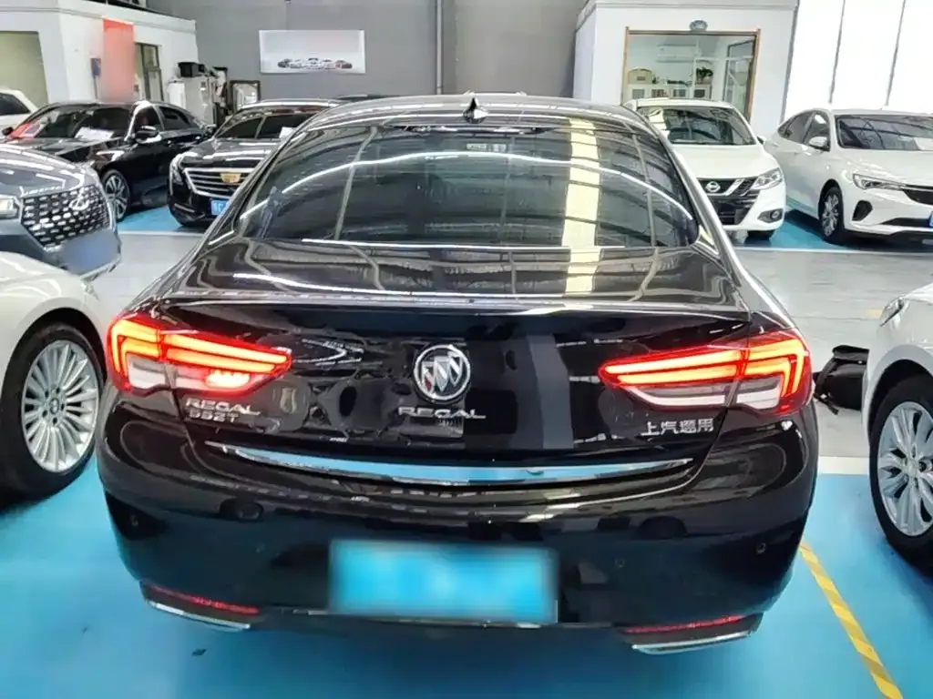 Buick Regal — фото 10