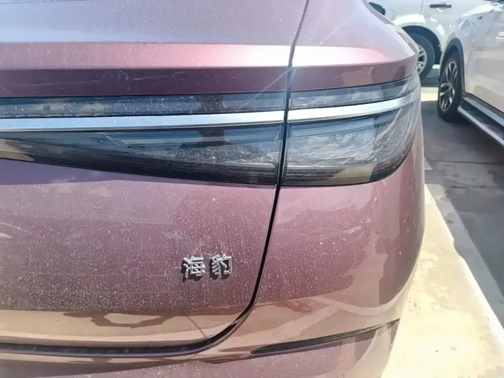 BYD Seal — фото 9