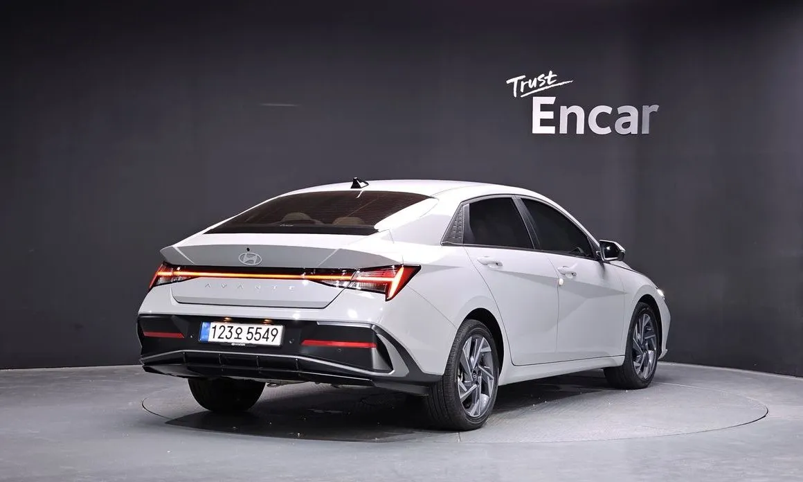 Hyundai AVANTE — фото 2