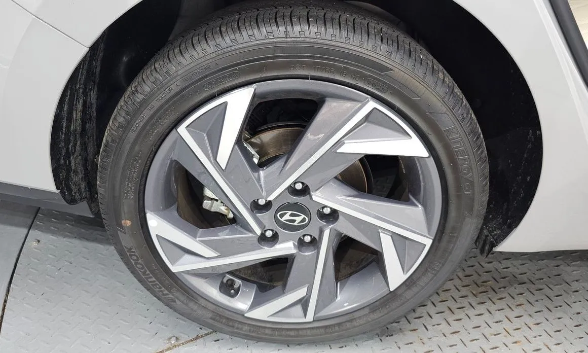 Hyundai AVANTE — фото 9