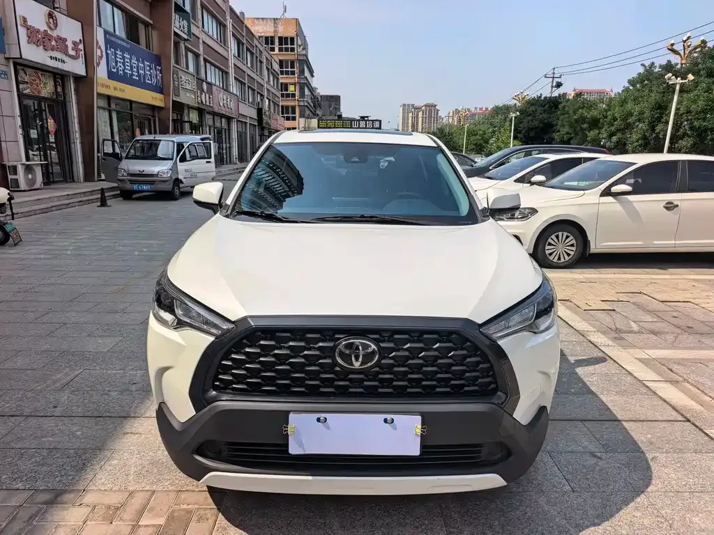 Toyota Corolla Cross — фото 4