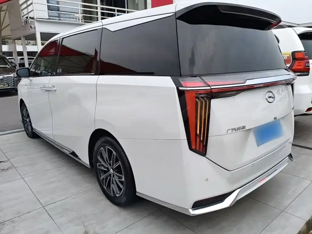 GAC Motor Trumpchi M8 — фото 4