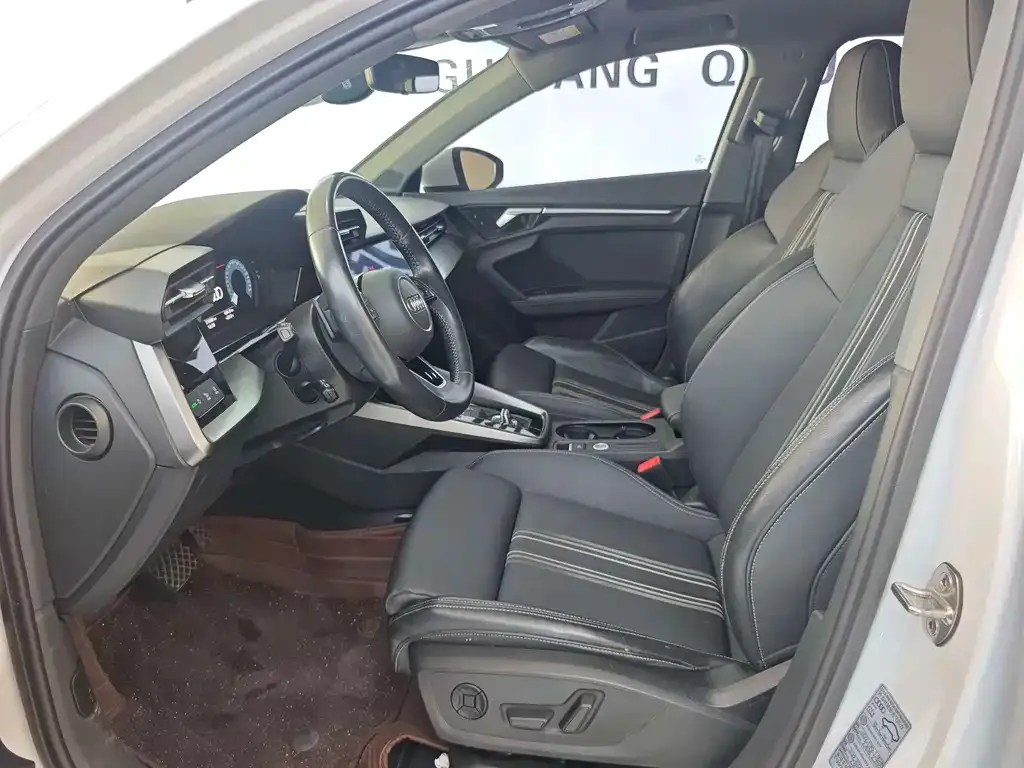 Audi A3 2022 из CN, фото 4