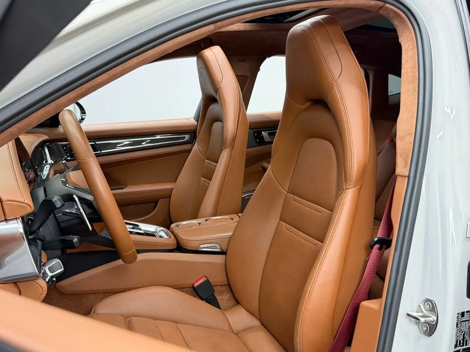 Porsche Panamera 2021 из KR, фото 2
