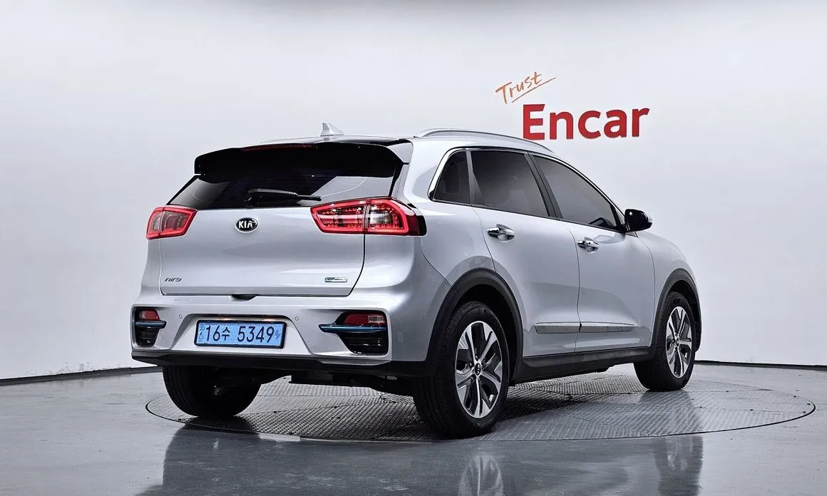Kia Niro — фото 2