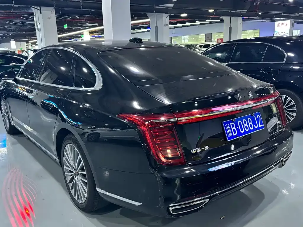Hongqi H9 — фото 8