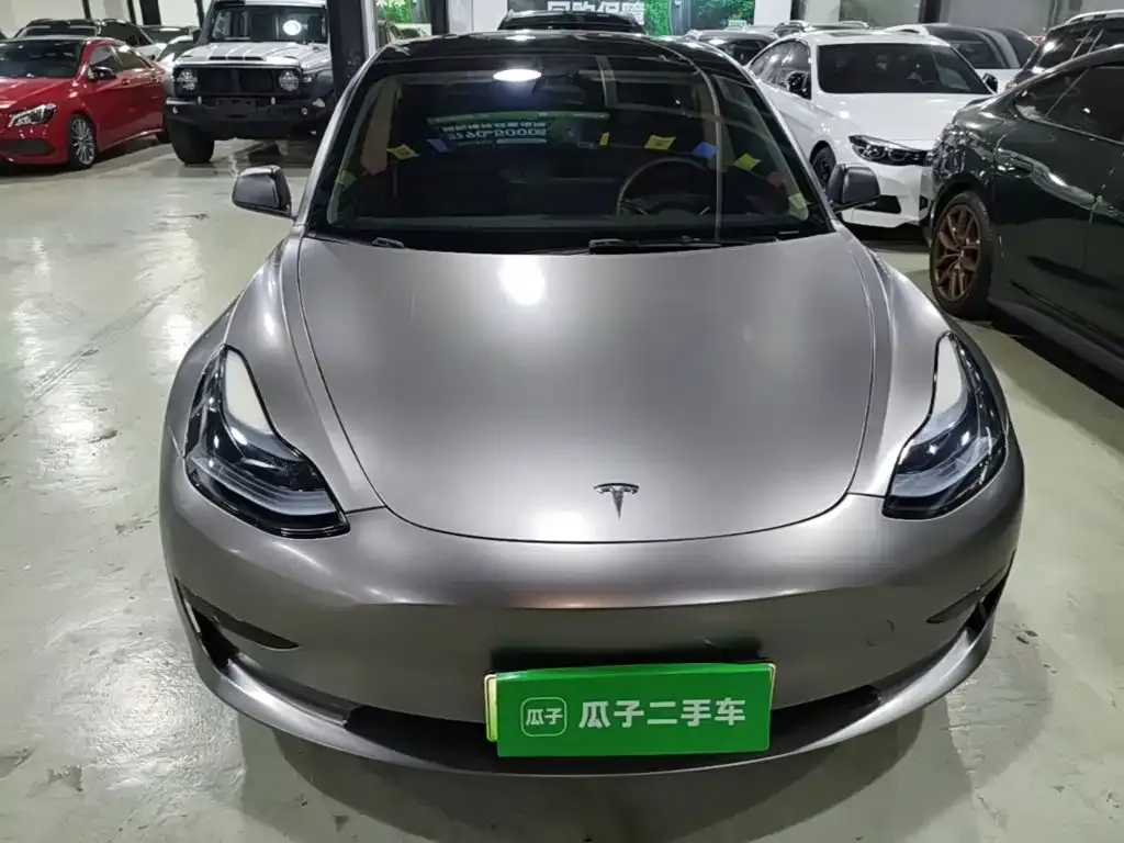 Tesla Model 3 — фото 10