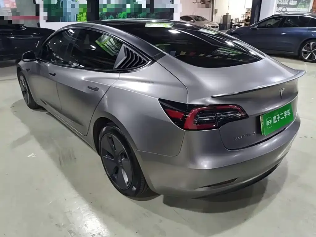 Tesla Model 3 — фото 8