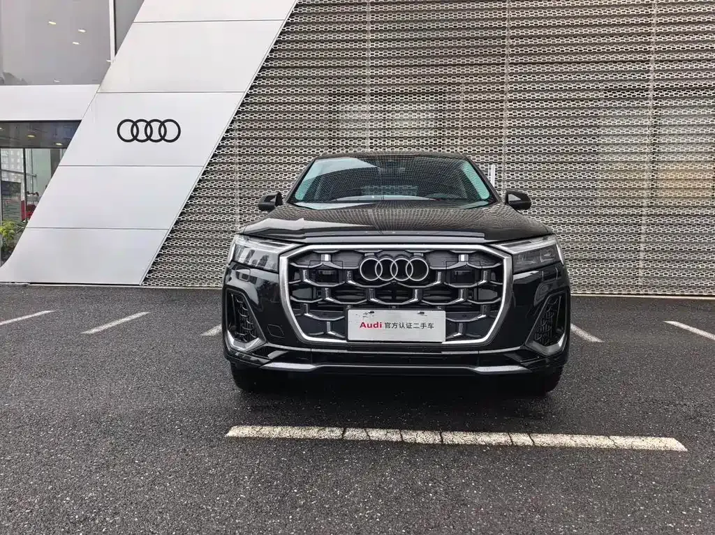 Audi Q7 — фото 5