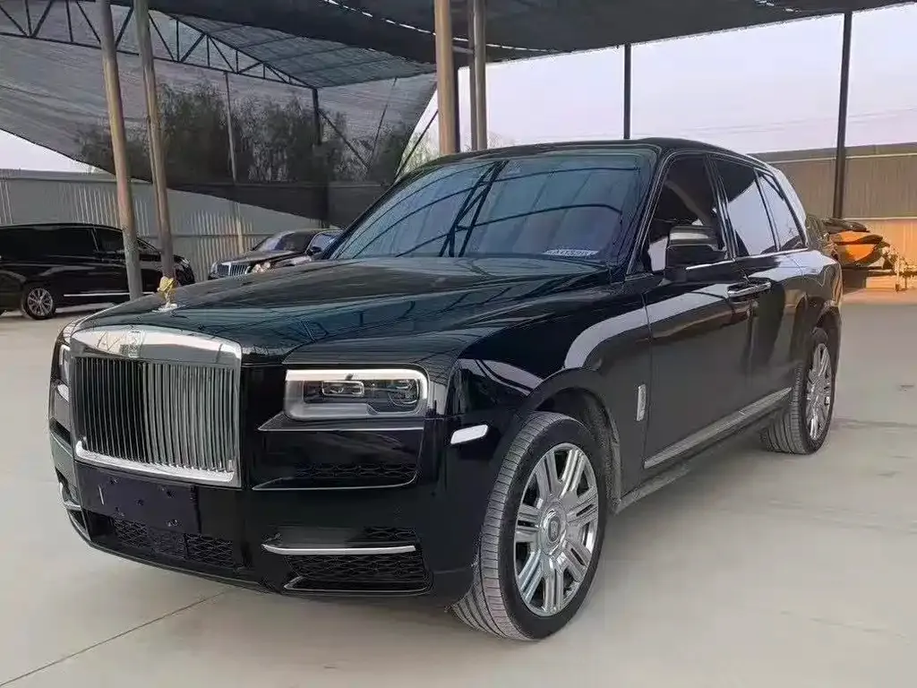 Rolls-Royce Cullinan — фото 1