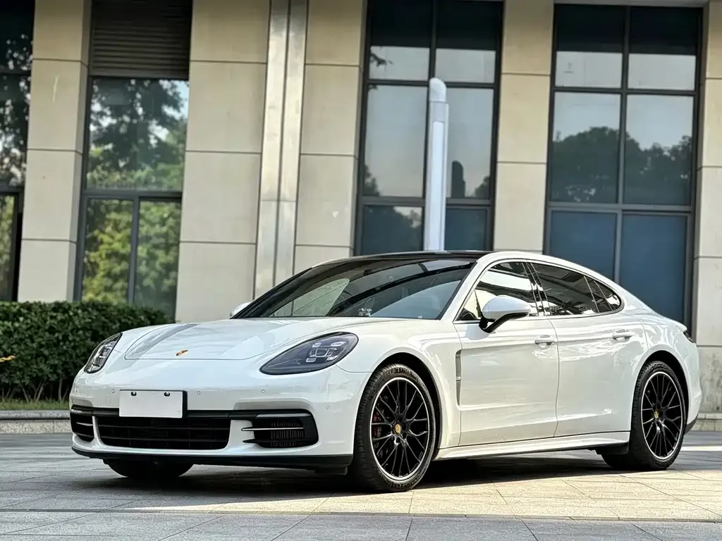 Porsche Panamera — фото 6
