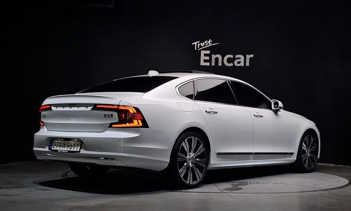 Volvo S90 — фото 9