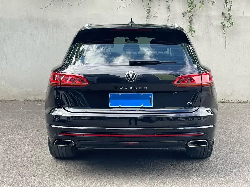 Volkswagen Touareg — фото 6