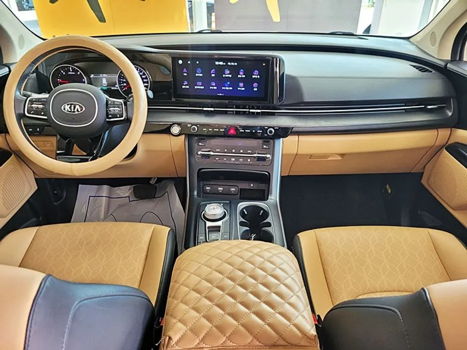 Kia Carnival — фото 4