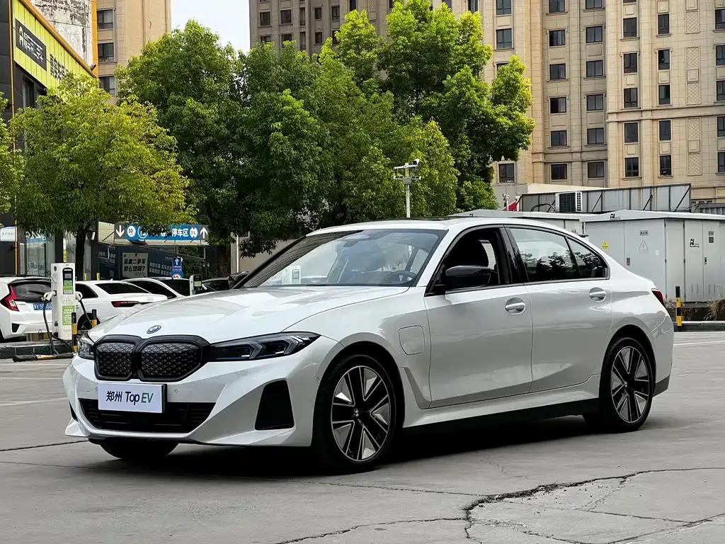 BMW i3 — фото 1