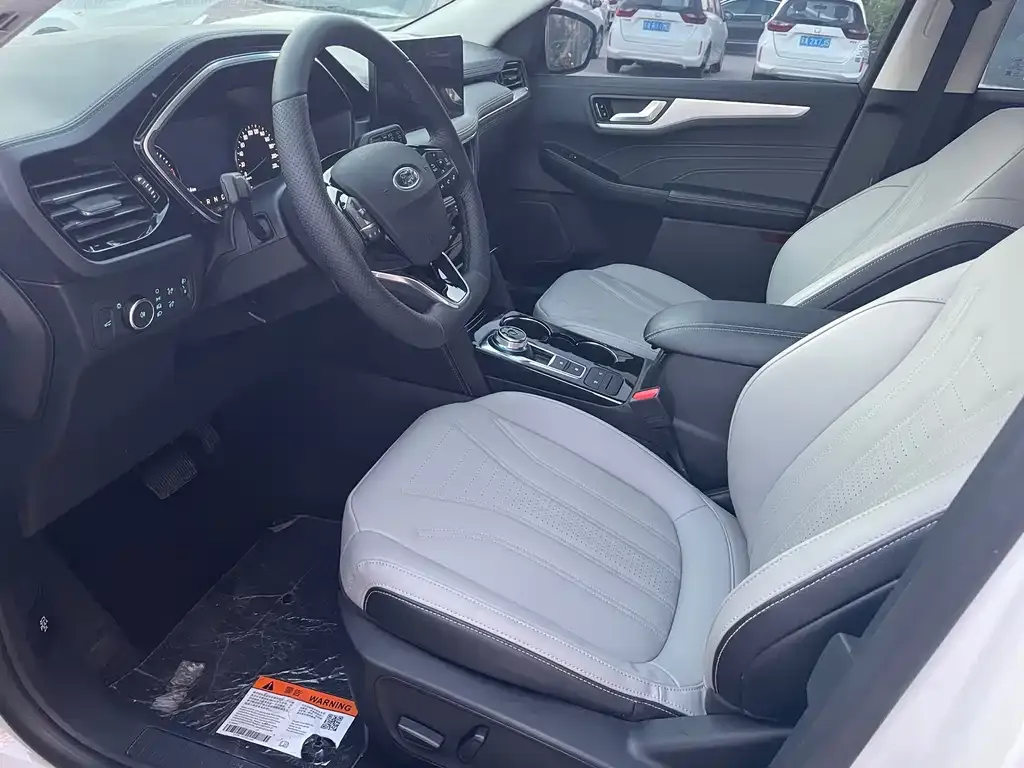 Ford Escape 2024 из CN, фото 6