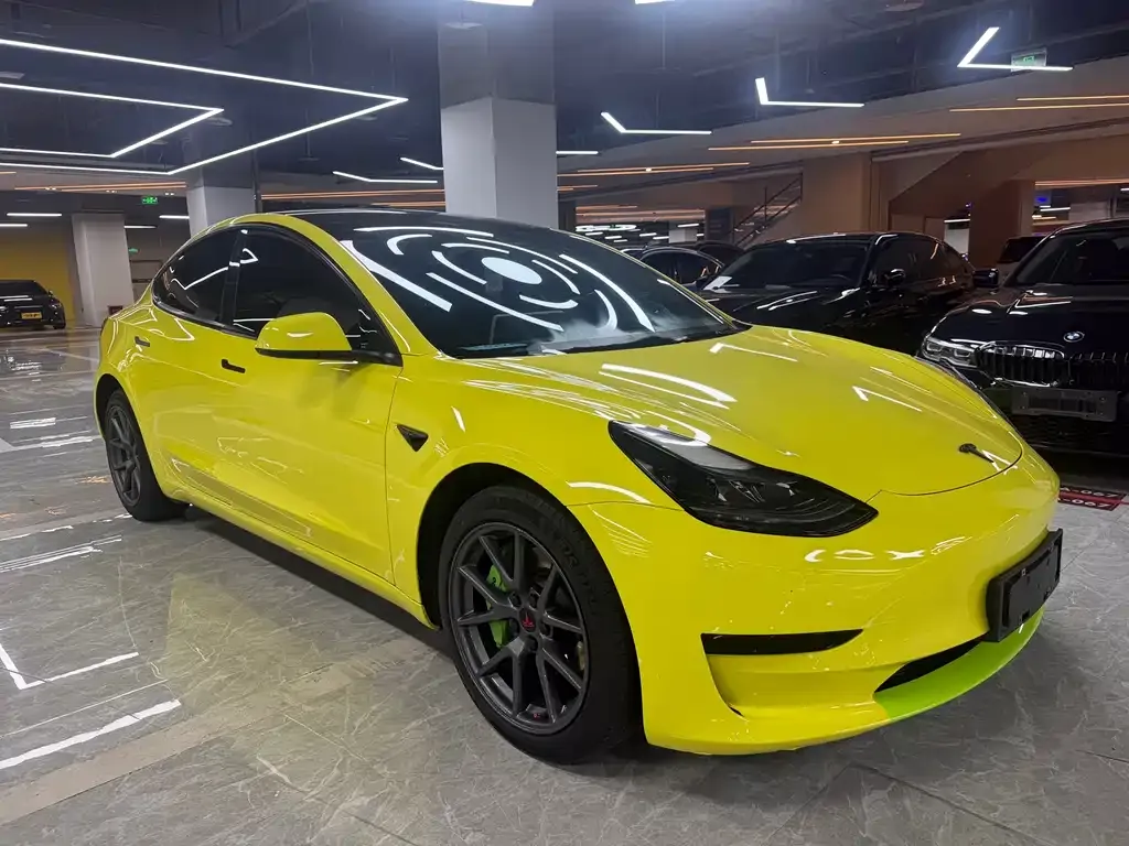 Tesla Model 3 — фото 10