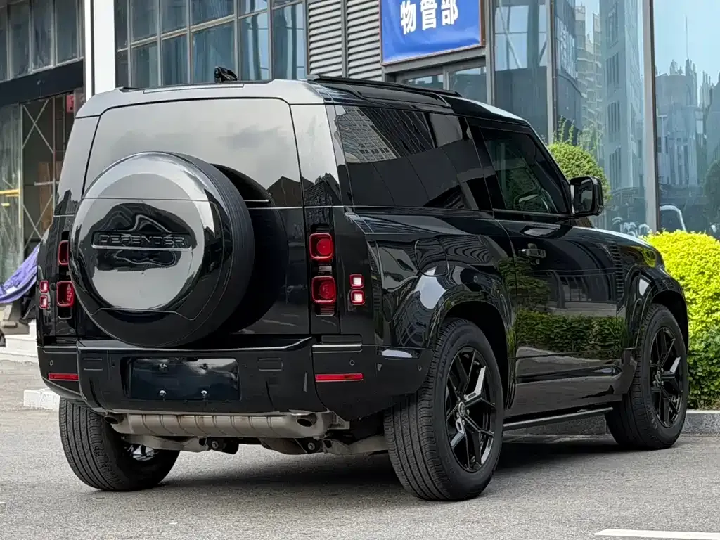 Land Rover Defender — фото 5