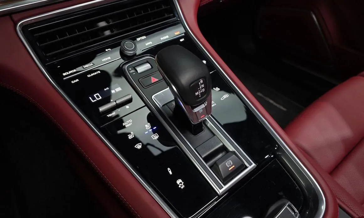 Porsche Panamera 2021 из KR, фото 3