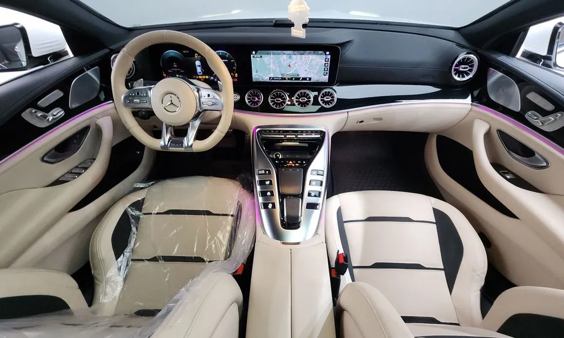 Mercedes-Benz AMG GT — фото 1
