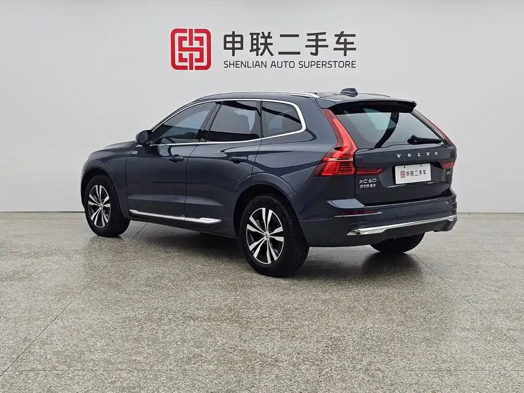 Volvo XC60 — фото 4