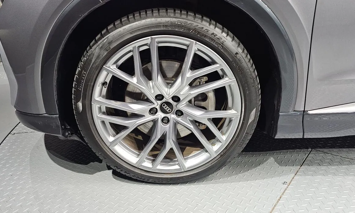 Audi Q4 e-tron 2025 из KR, фото 10