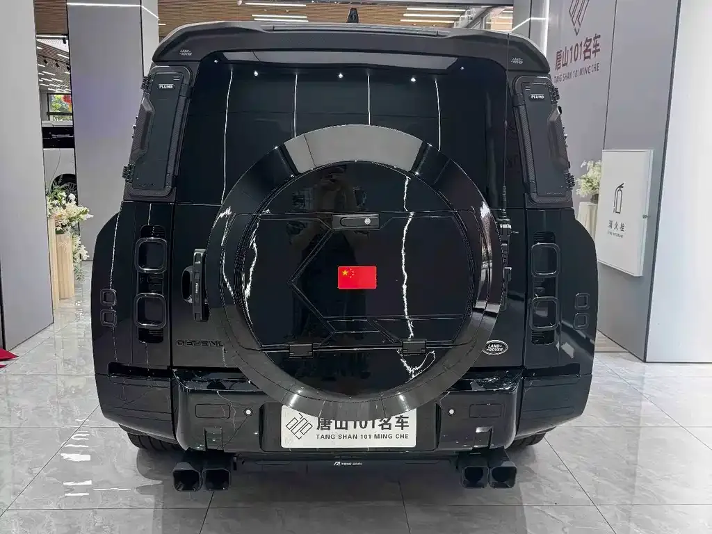Land Rover Defender — фото 6