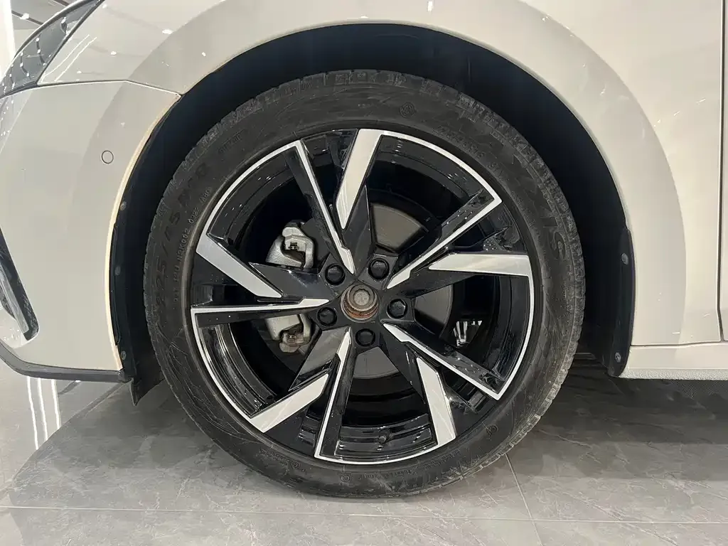 Skoda Octavia 2022 из CN, фото 6