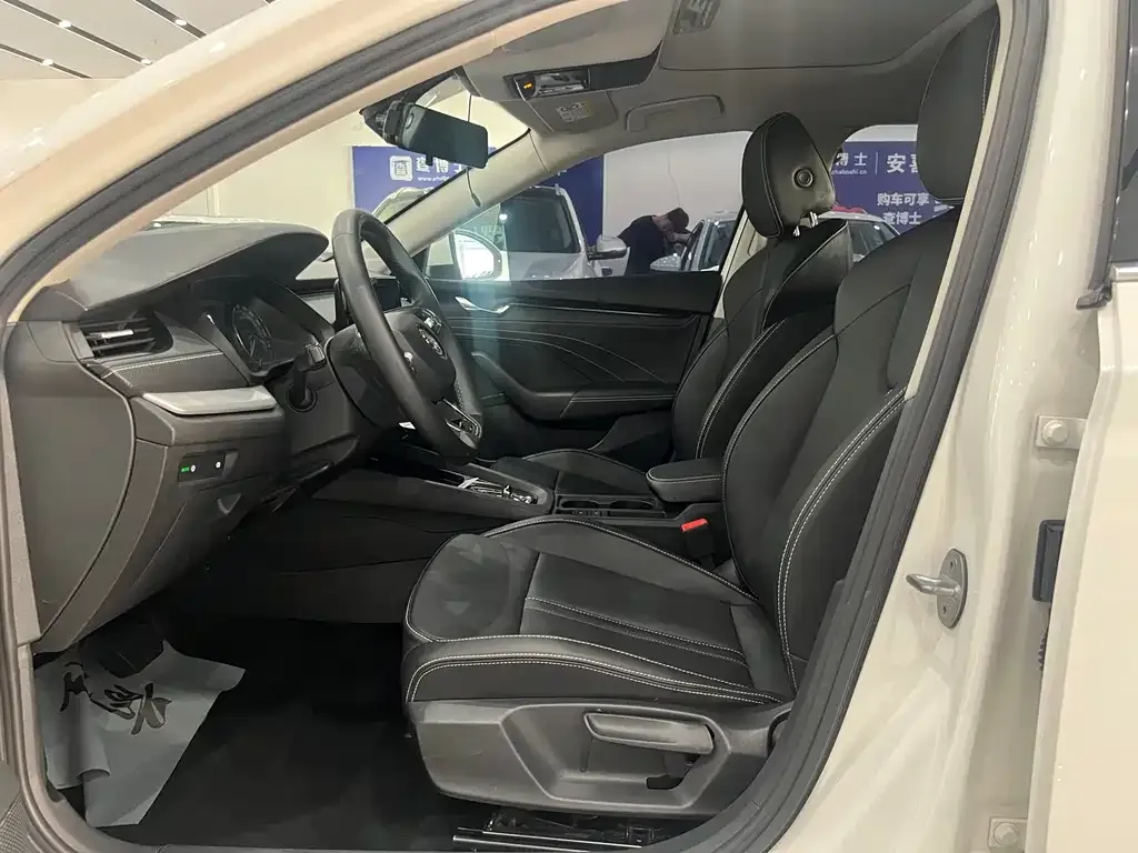 Skoda Octavia 2022 из CN, фото 3
