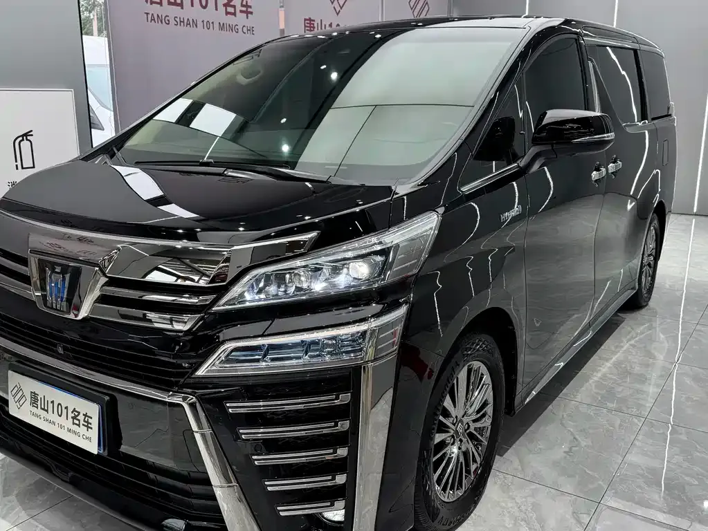 Toyota Vellfire — фото 3