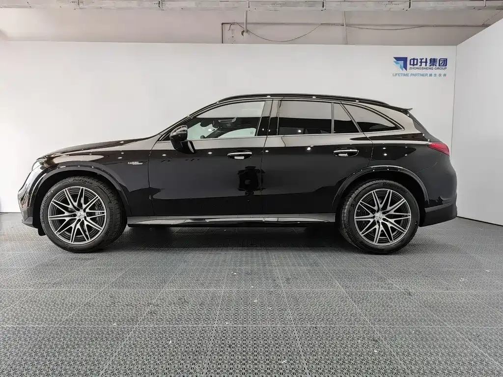 Mercedes-Benz GLC AMG — фото 10