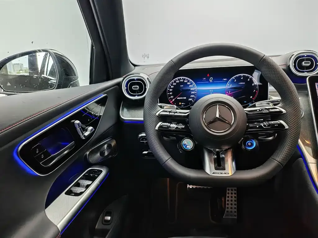 Mercedes-Benz GLC AMG — фото 2