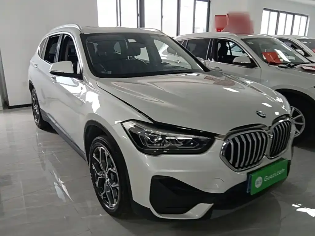 BMW X1 — фото 9