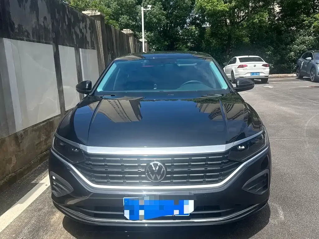Volkswagen Passat — фото 8