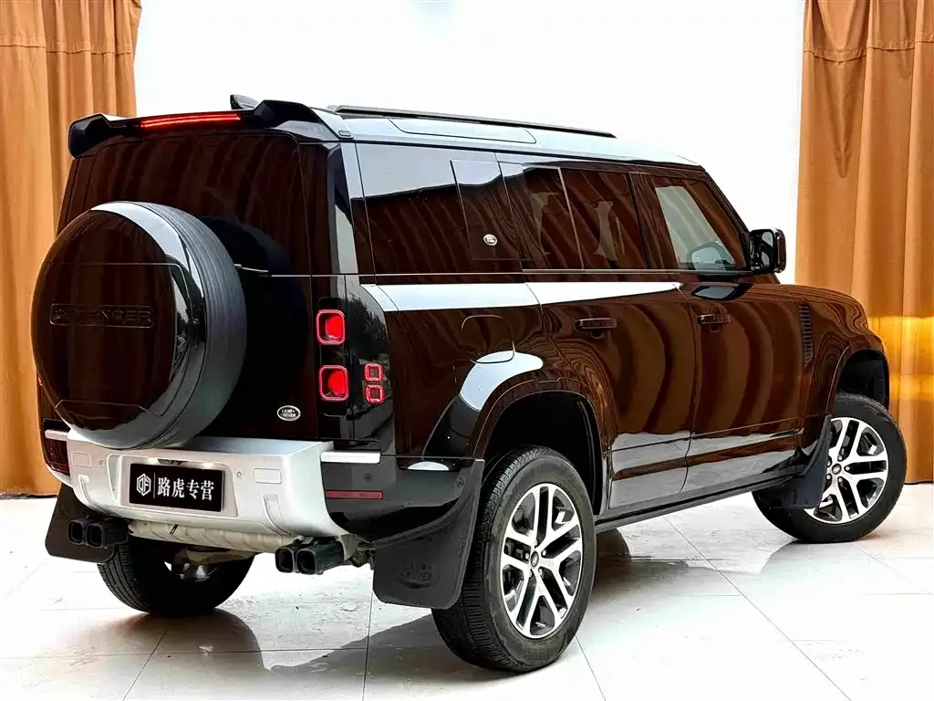 Land Rover Defender — фото 7
