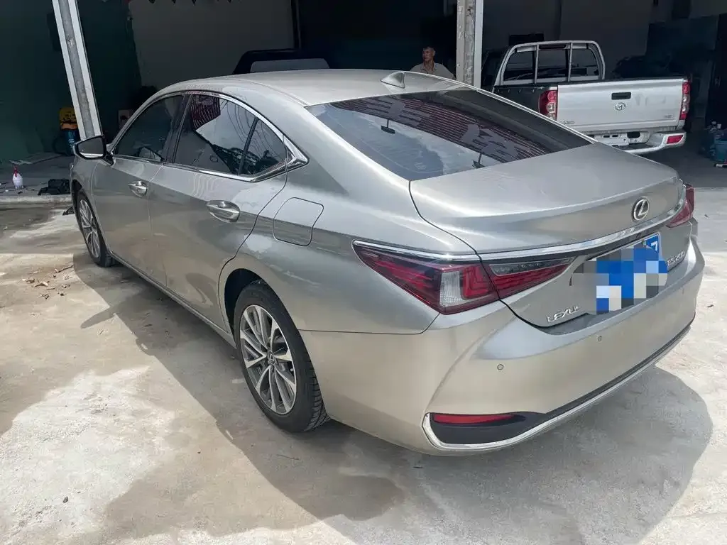 Lexus ES 2024 из CN, фото 3