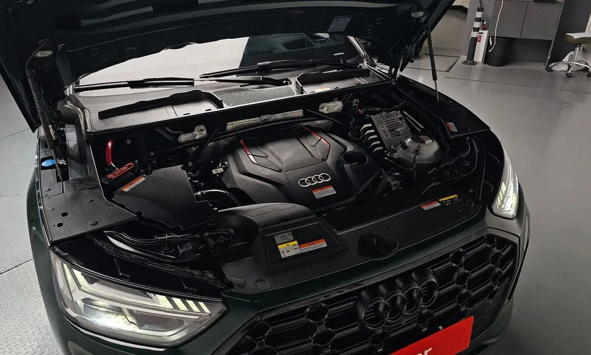Audi SQ5 2023 из KR, фото 10