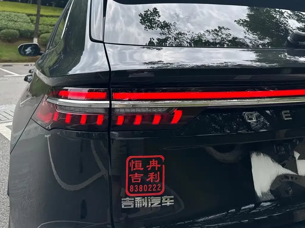 Geely Xingyue L — фото 9