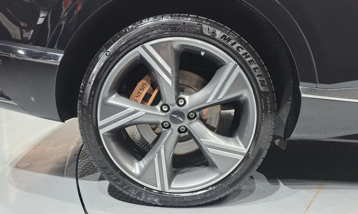 Genesis GV80 — фото 10