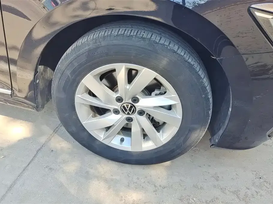 Volkswagen Passat — фото 4