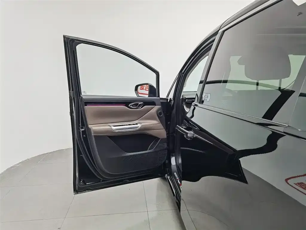 GAC Motor 传祺E8 PHEV 2024 из CN, фото 5