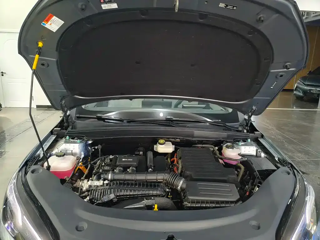 BYD Seal 05 DM-i — фото 9