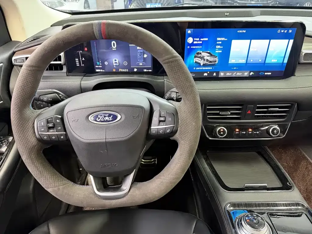 Ford Edge — фото 4
