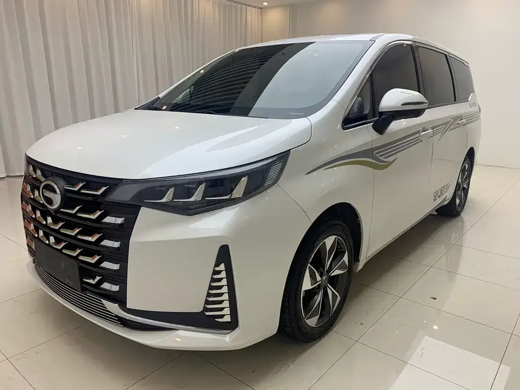 GAC Motor Trumpchi M6 — фото 1