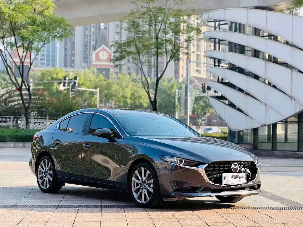 Mazda 3 Axela — фото 4