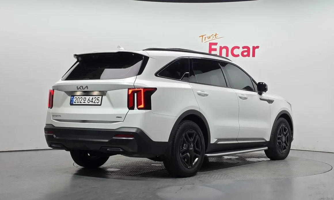 Kia Sorento — фото 8